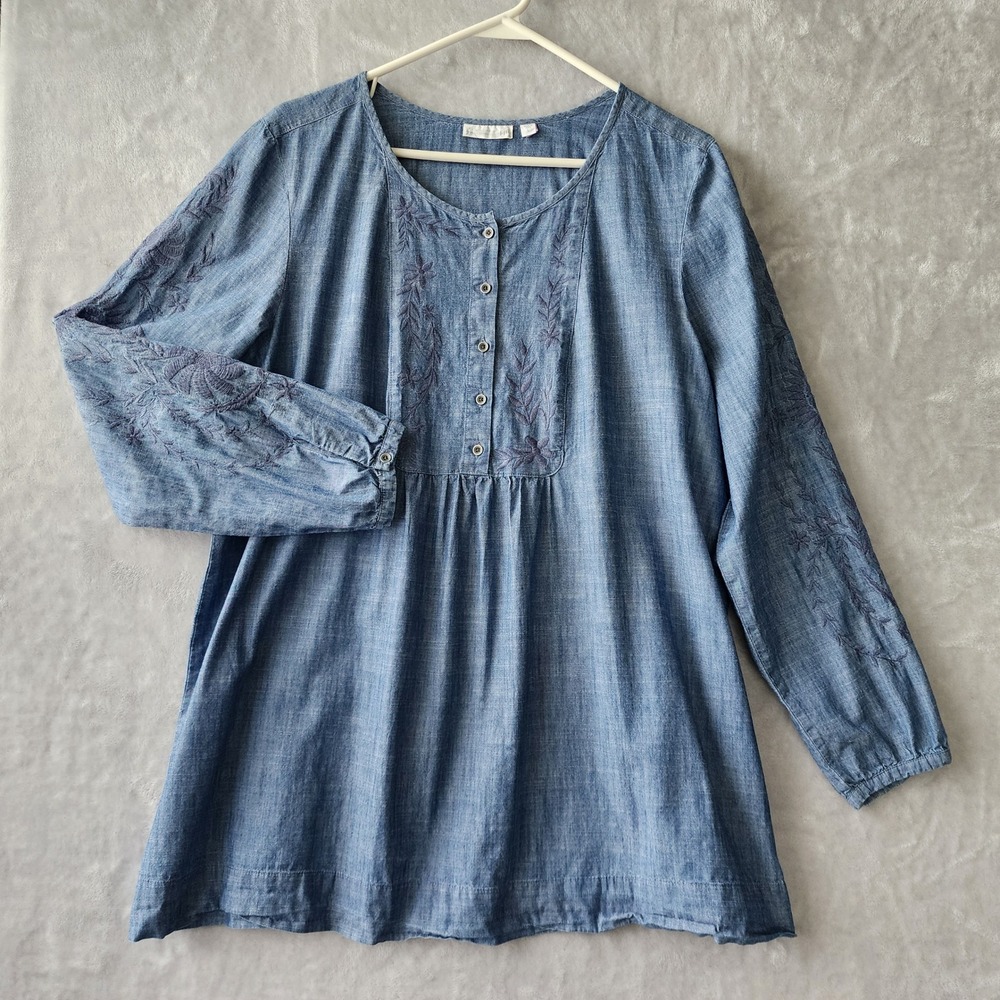 J. Jill Top Womens Size Large Embroidered Flowers Uncommon Threads Blue Henley